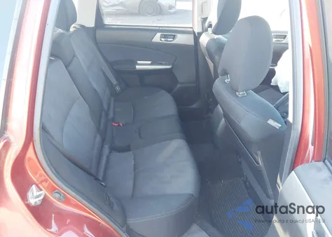 2010 Subaru Forester 2.5X Premium z USA, uszkodzony, nr VIN JF2SH6CCXAH912195